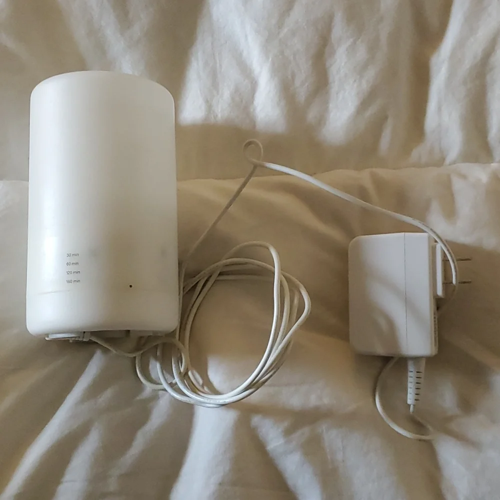 Muji ultrasonic aroma diffuser LED light